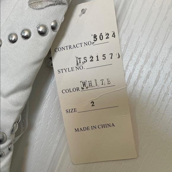 Tony Bowls White and Silver Embellished Dress - Picture 4 of 7